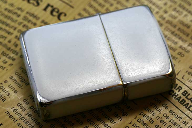 ZIPPO 20UP-W USED PAINT ｼﾞｯﾎﾟ ﾗｲﾀｰ ﾕｰｽﾞﾄﾞﾍﾟｲﾝﾄ ﾎﾜｲﾄ-sale Zippo ジッポー Used Paint 20UP-W ホワイト｜Zippo専門店